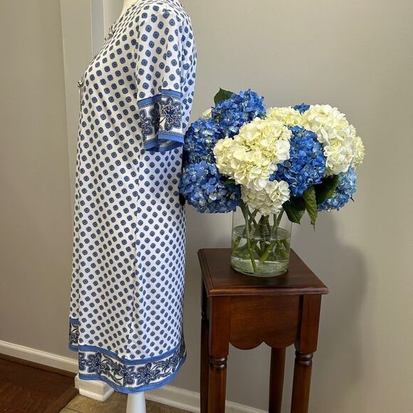 Michael Kors Blue and White Sheath Dress with Cuffed Sleeves - Picture 4 of 5